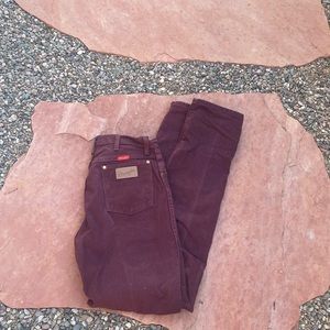 Vintage maroon wrangler women’s cowboy fit jeans